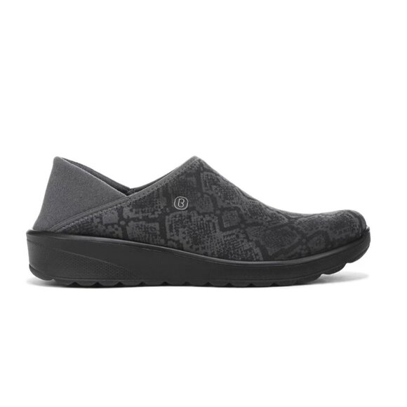 BZees Getaway Slip-On Sneaker (Women) - Picture 10 of 11